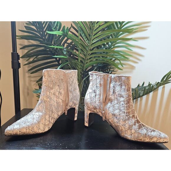 Silver suede diamond embellished boot with Square heel - Picture 2 of 5